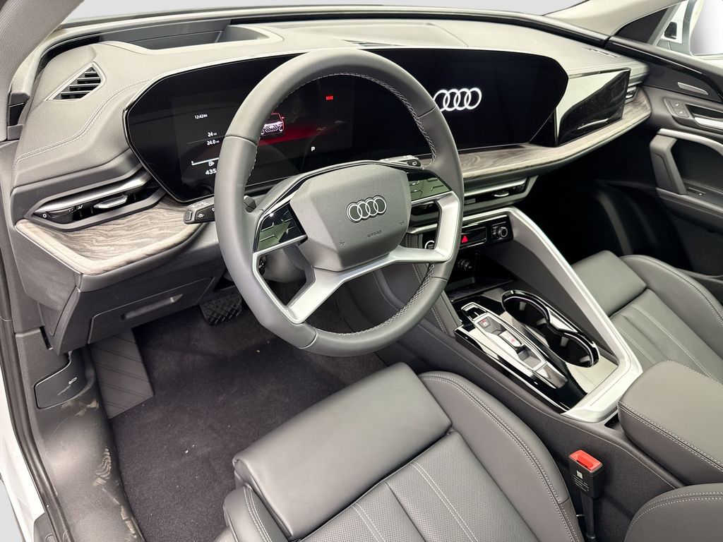 Thumbnail: 2025 Audi Q5 - 10