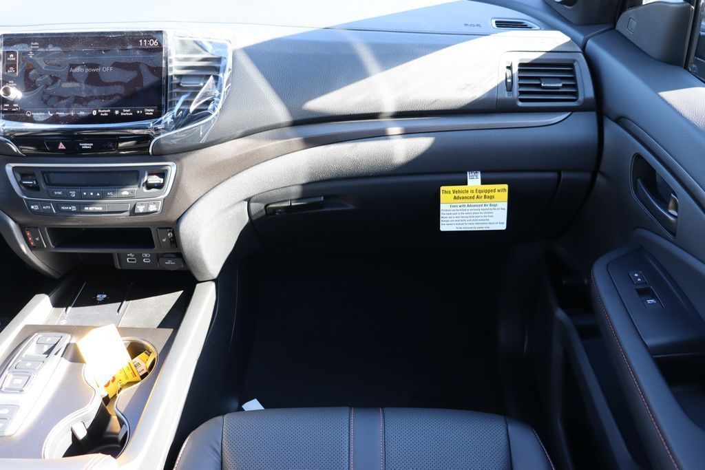 Thumbnail: 2026 Honda Ridgeline - 15