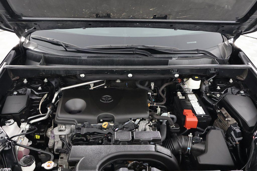 Thumbnail: 2021 Toyota RAV4 - 14