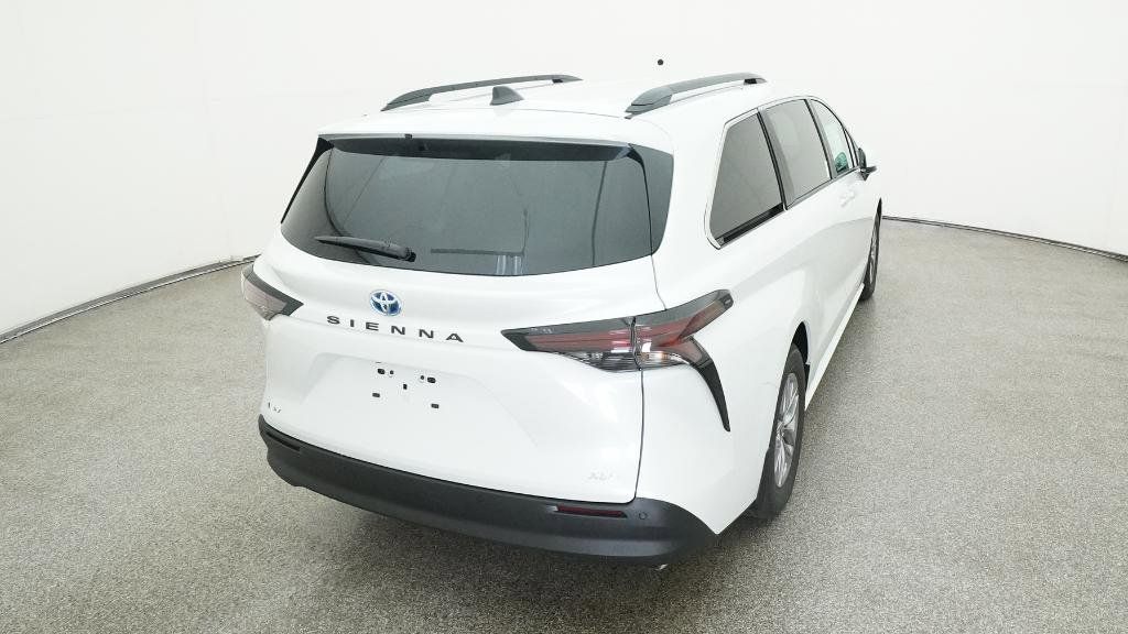 Thumbnail: 2025 Toyota Sienna - 28