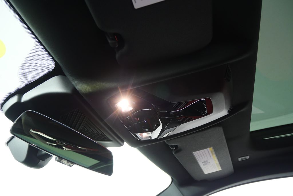 Thumbnail: 2026 BMW 2 Series - 19