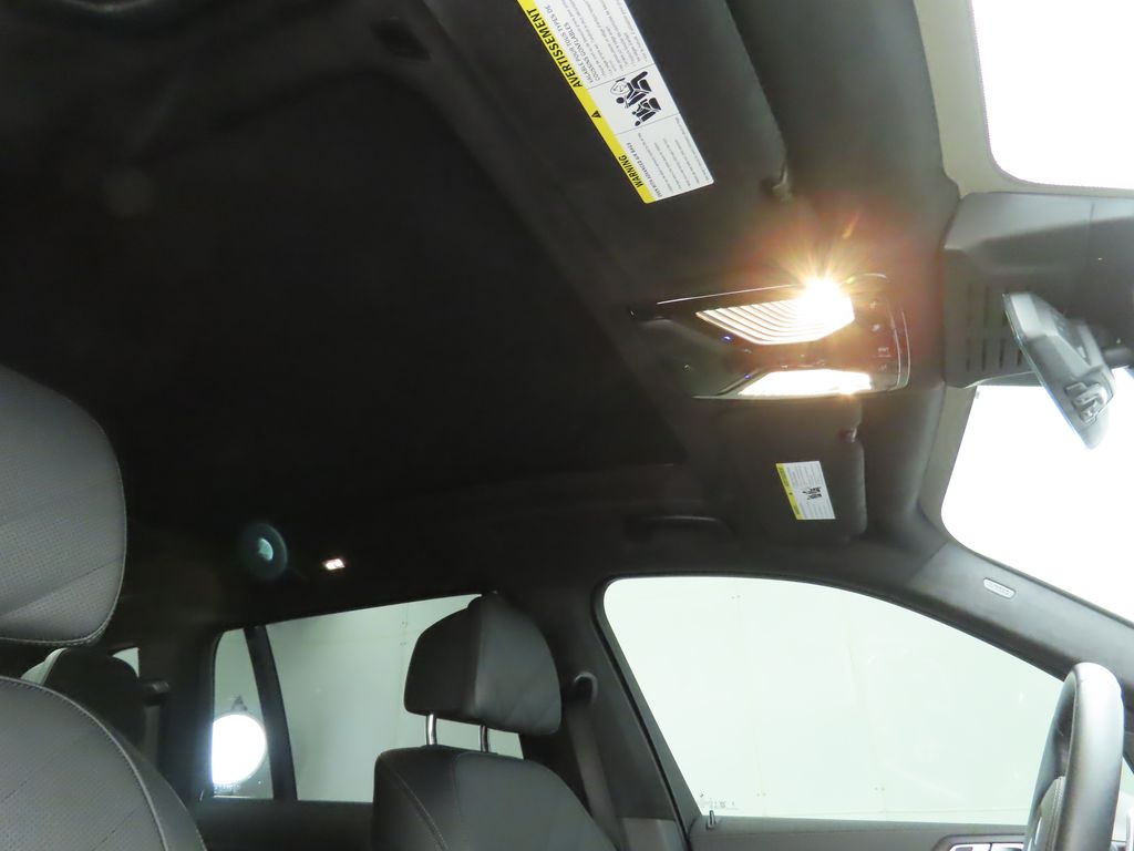 Thumbnail: 2025 BMW X7 - 18