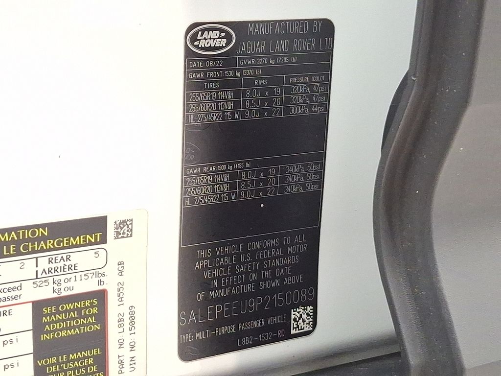 Thumbnail: 2023 Land Rover Defender - 29