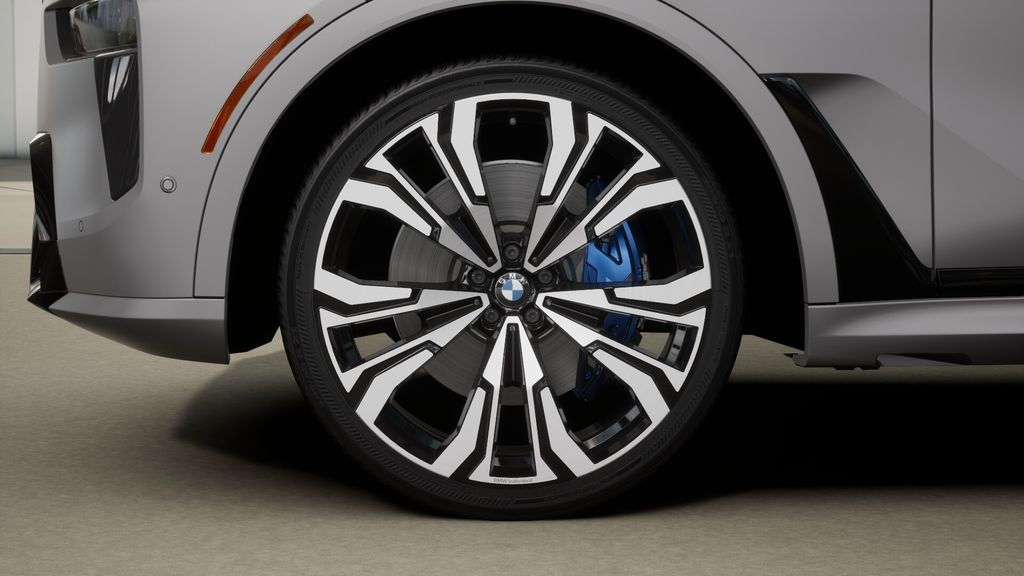 2026 BMW X7 M60i 7