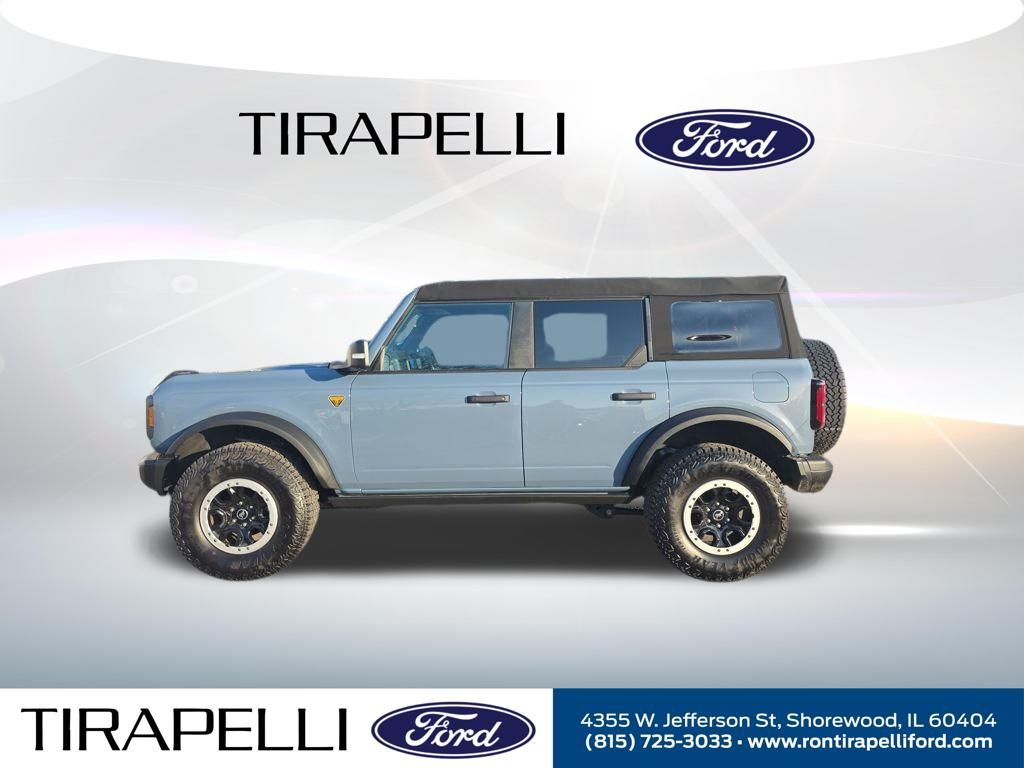 Certified Used 2025 Gray Ford Badlands image 4