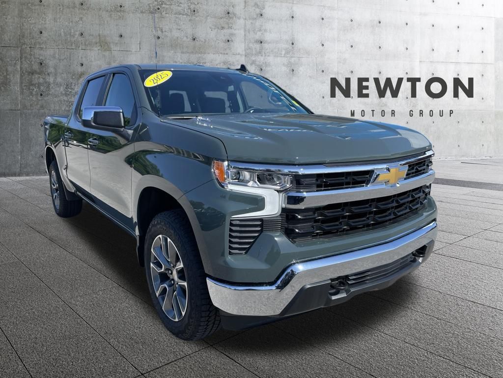 2025 Chevrolet Silverado 1500 LT Crew Cab 4WD