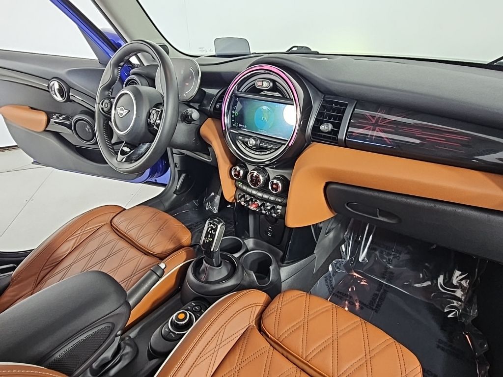 Thumbnail: 2021 MINI Cooper - 13