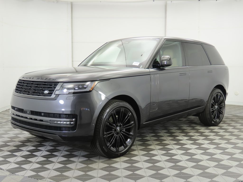 2025 Land Rover Range Rover SE Hero Image