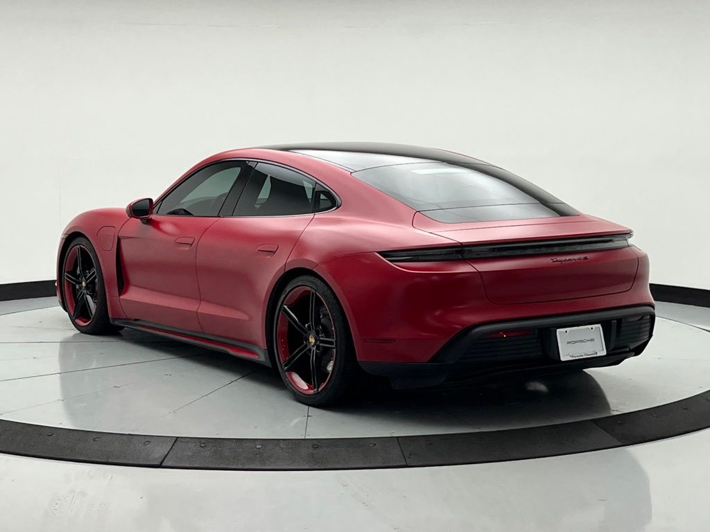 Thumbnail: 2021 Porsche Taycan - 3