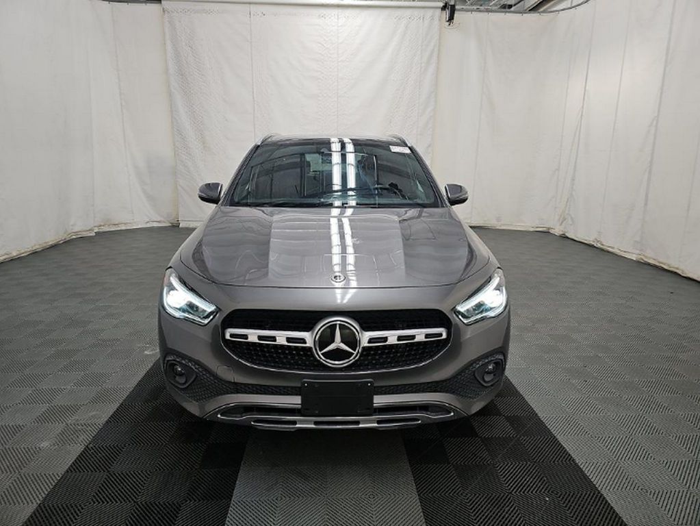 Used 2022 Gray Mercedes-Benz GLA 250 image 2