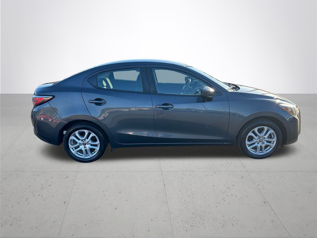 2017 Toyota Yaris iA Base