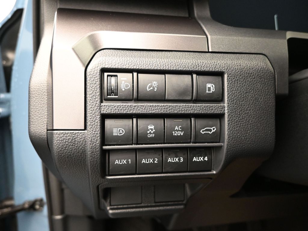 2025 Toyota 4Runner Hybrid TRD Off Road