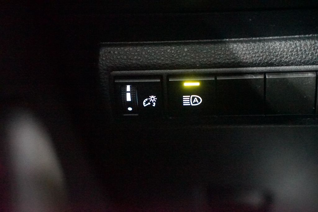 Thumbnail: 2024 Toyota Corolla - 22