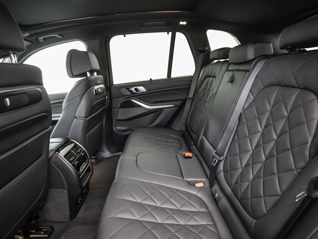 Thumbnail: 2025 BMW X5 - 22