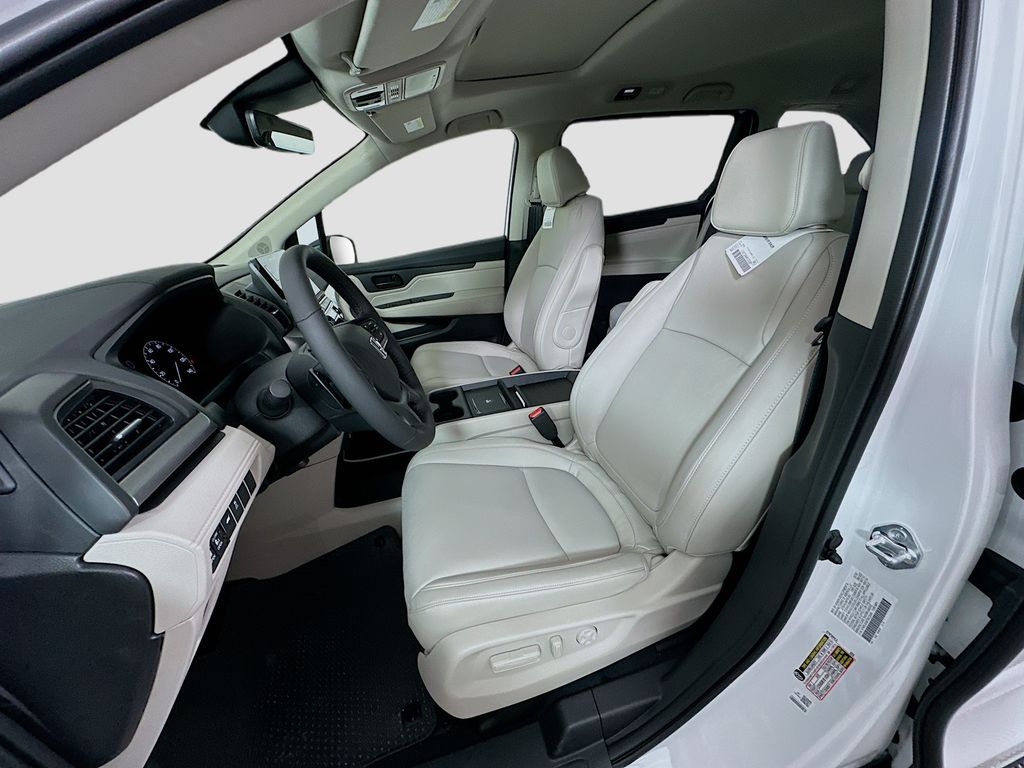 Thumbnail: 2026 Honda Odyssey - 15