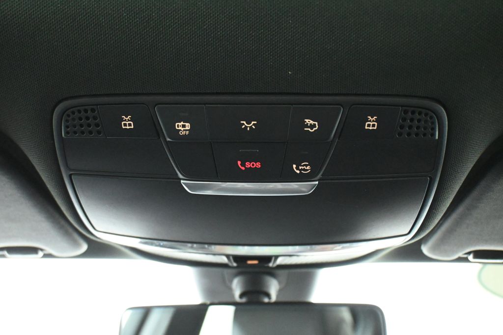 Thumbnail: 2019 Mercedes-Benz C-Class - 19