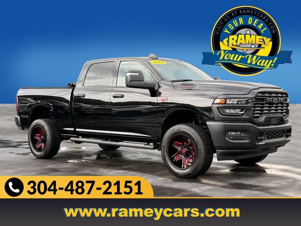 2025 RAM 2500 Negro (Diamond Black Crystal Pearlcoat) Camioneta Todo terreno 8 velocidades Automática