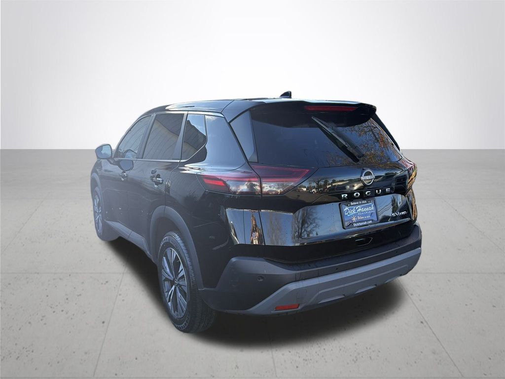 2022 Nissan Rogue SV