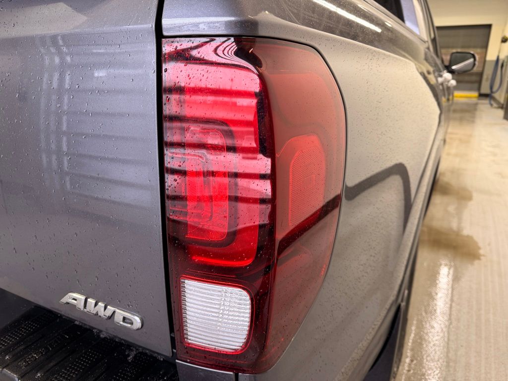 Thumbnail: 2019 Honda Ridgeline - 5