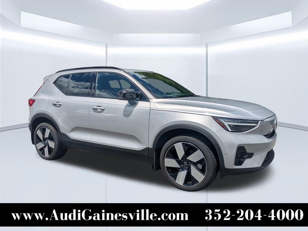 Silver Dawn Metallic 2023 Volvo XC40 Recharge Twin Ultimate eAWD SUV / Crossover All-Wheel Drive 1-Speed Automatic