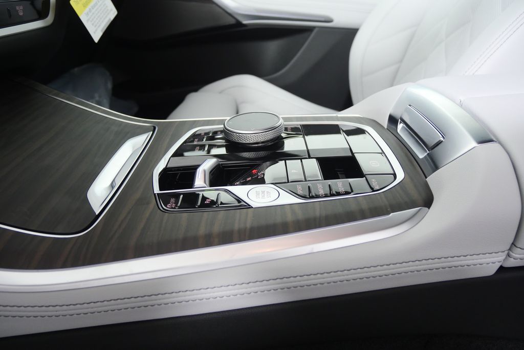 Thumbnail: 2026 BMW X5 - 22