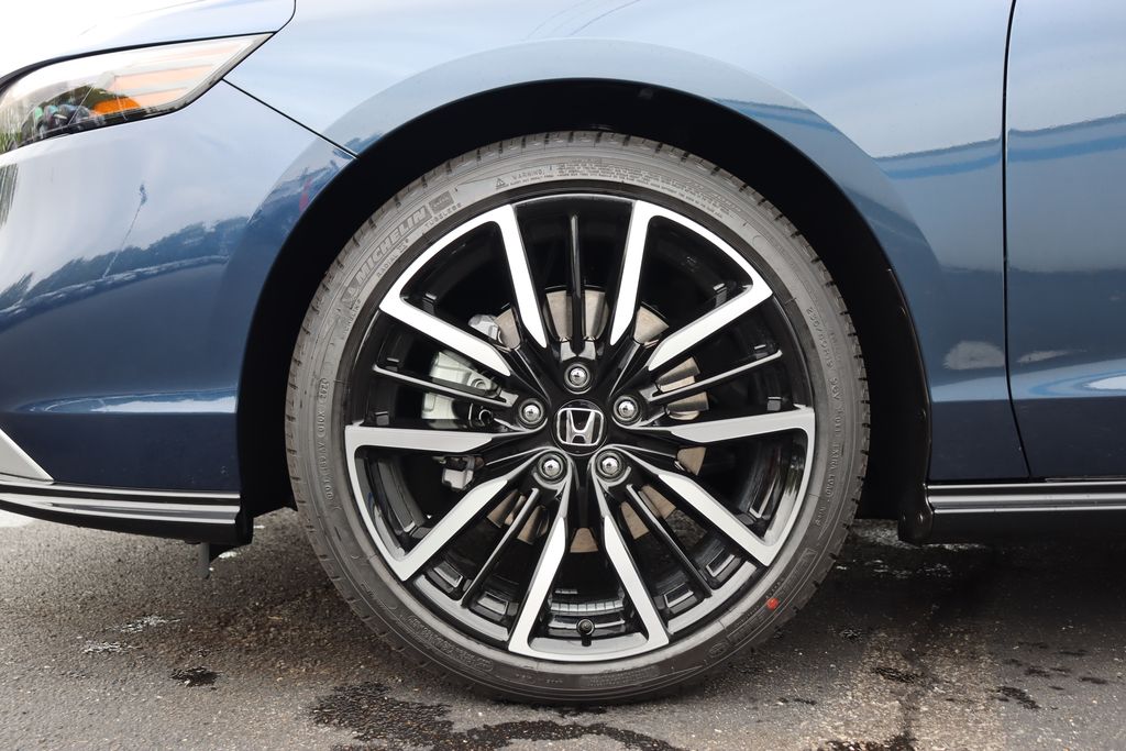 2025 Honda Accord Touring 10