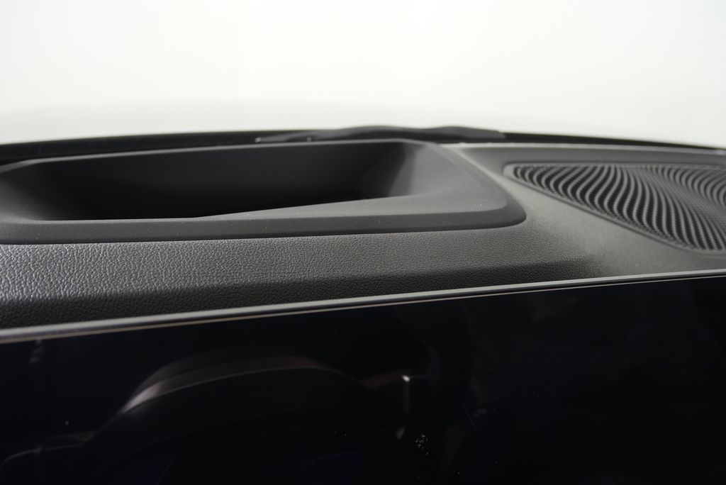 Thumbnail: 2026 BMW 4 Series - 18