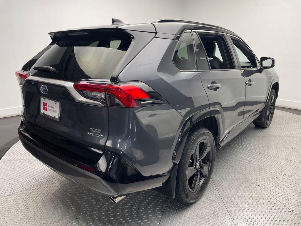 2020 Toyota RAV4 XSE 5