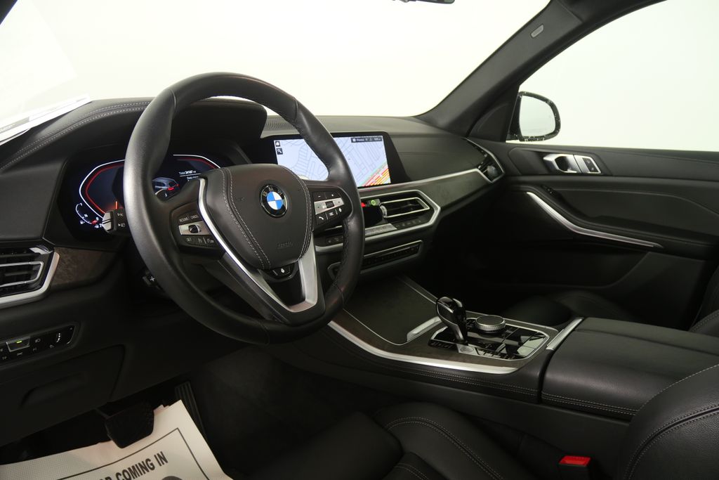 Thumbnail: 2022 BMW X5 - 12