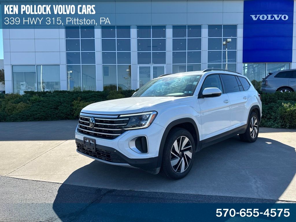 Pure White 2025 Volkswagen Atlas SUV / Crossover All-Wheel Drive 8-Speed Automatic