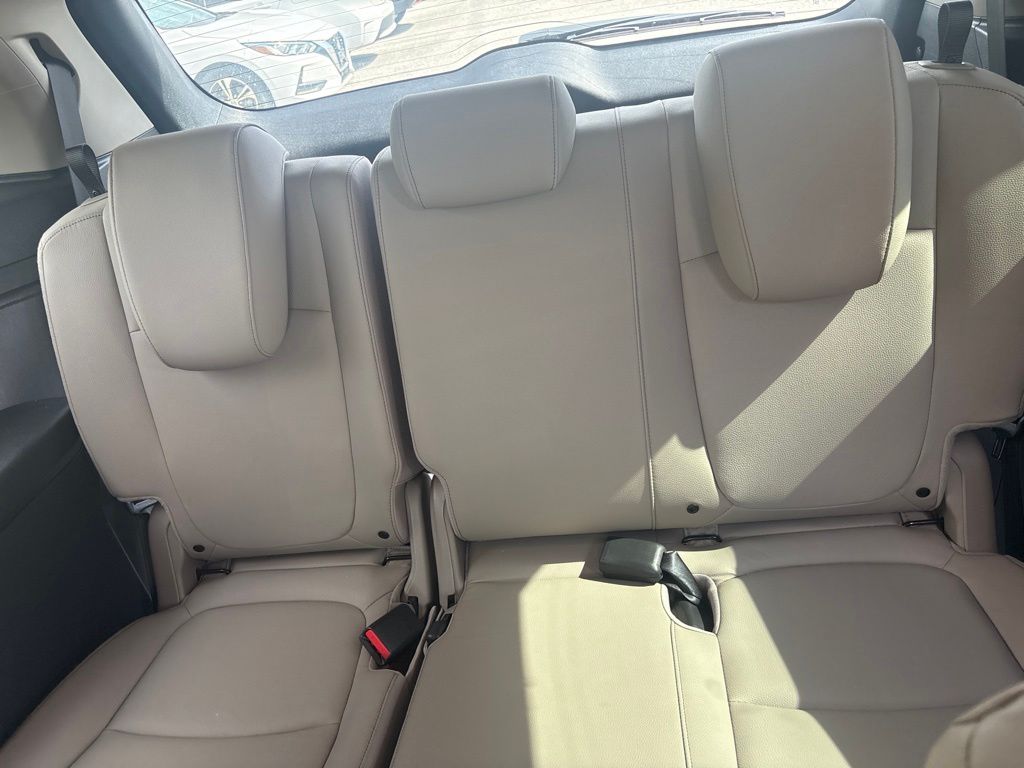 Certified Used 2023 Red Honda EX-L image 20