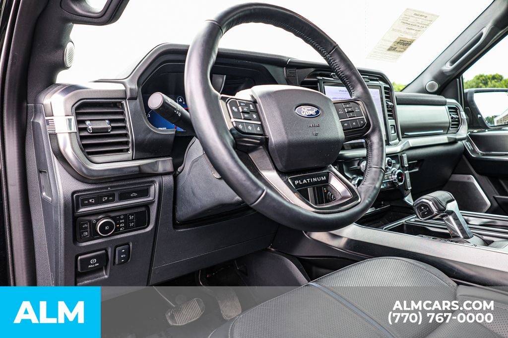 Used 2024 Black Ford Full Hybrid Platinum image 25