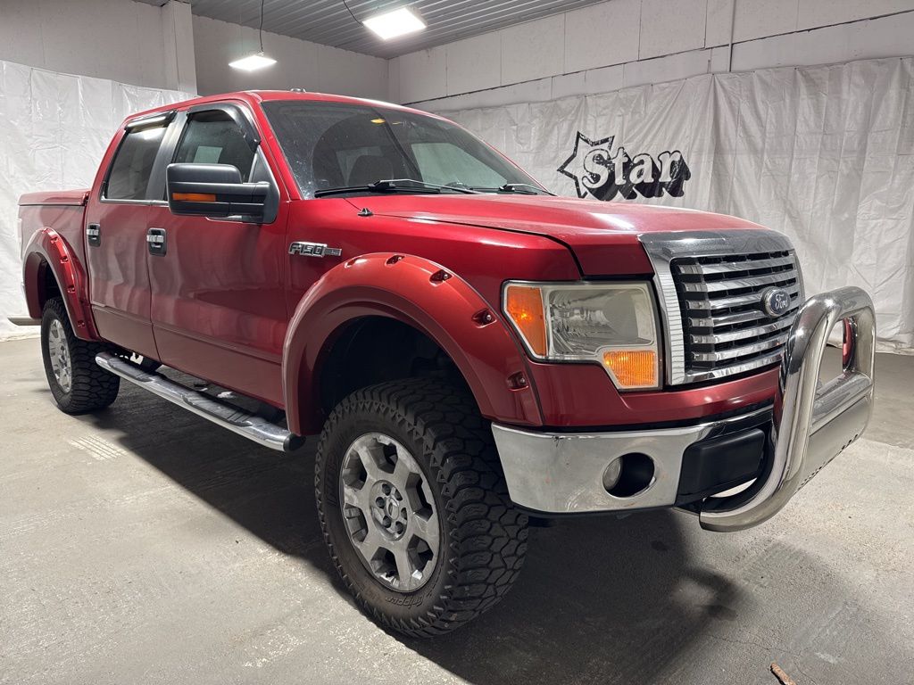 Red Candy Metallic Tinted Clearcoat 2010 Ford F-150 XLT SuperCrew Pickup Truck 4X2 6-Speed Automatic