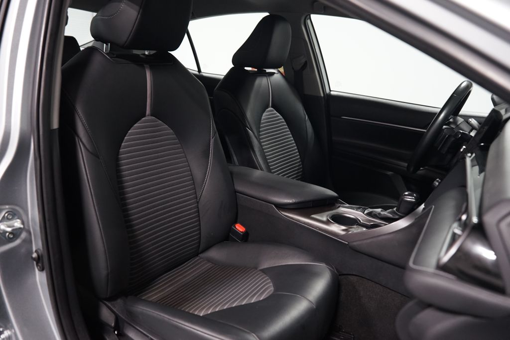 Thumbnail: 2023 Toyota Camry - 26