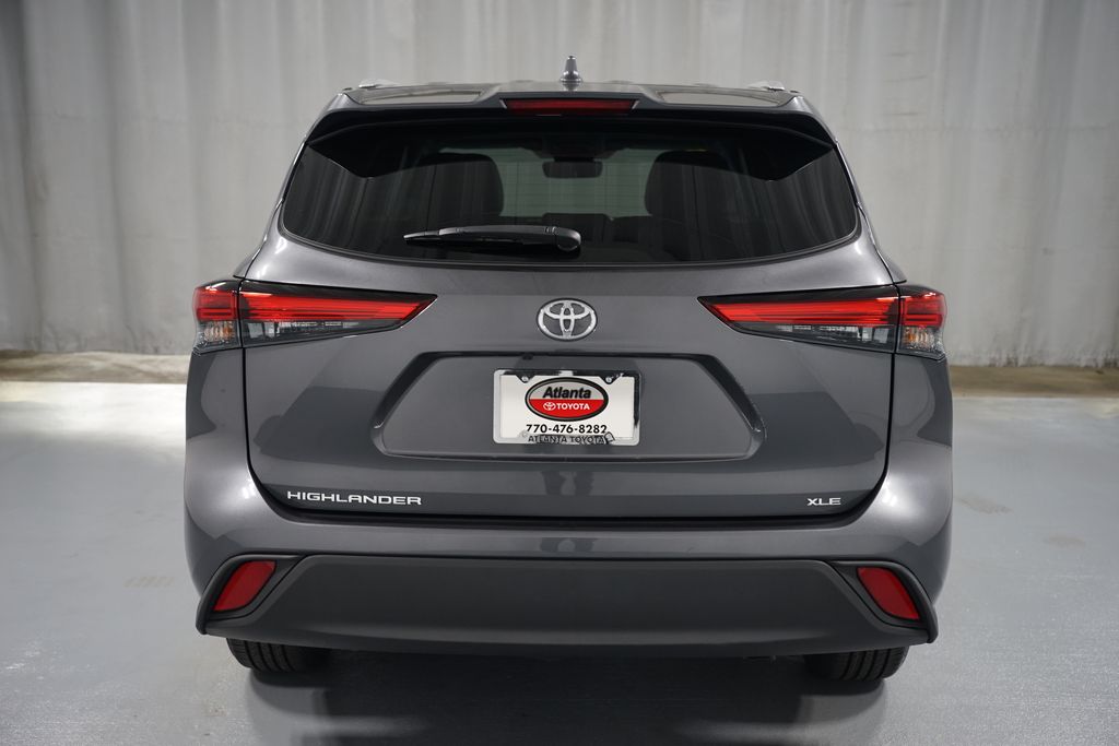 Thumbnail: 2023 Toyota Highlander - 7