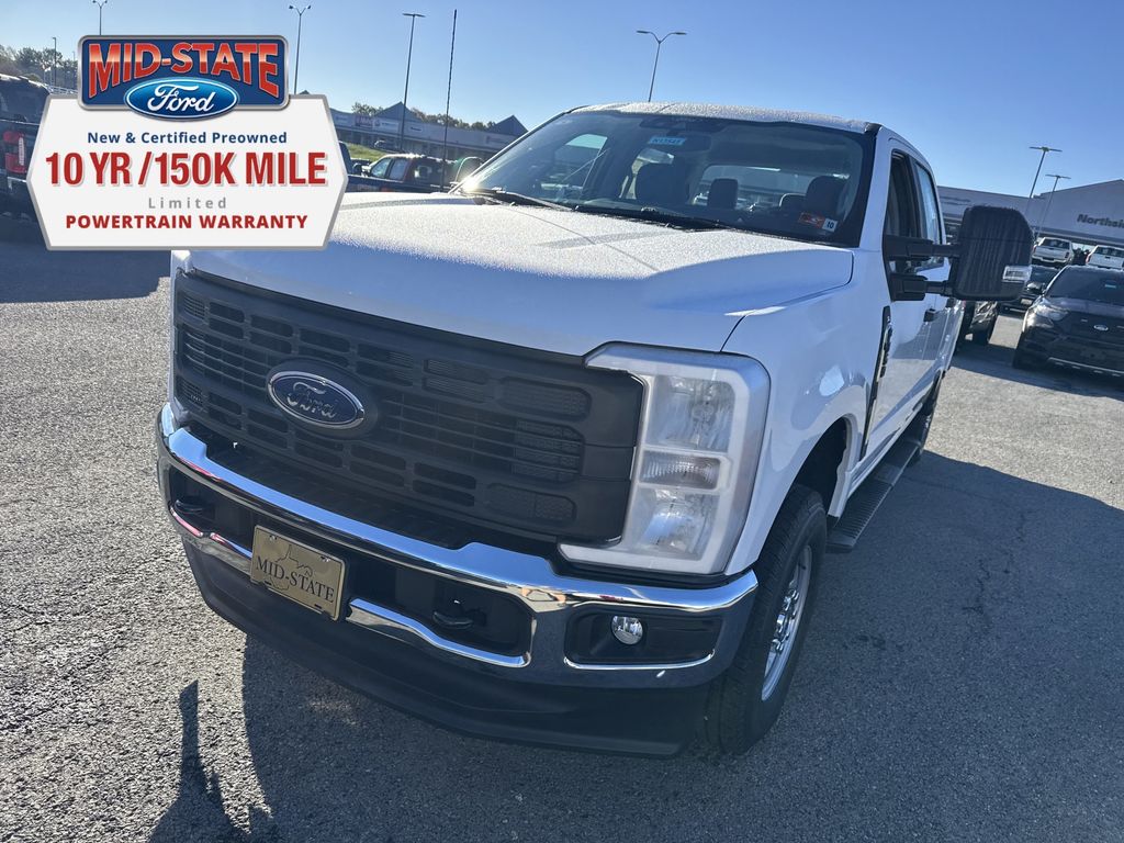 2026 Ford F-350 Super Duty XL Crew Cab 4WD