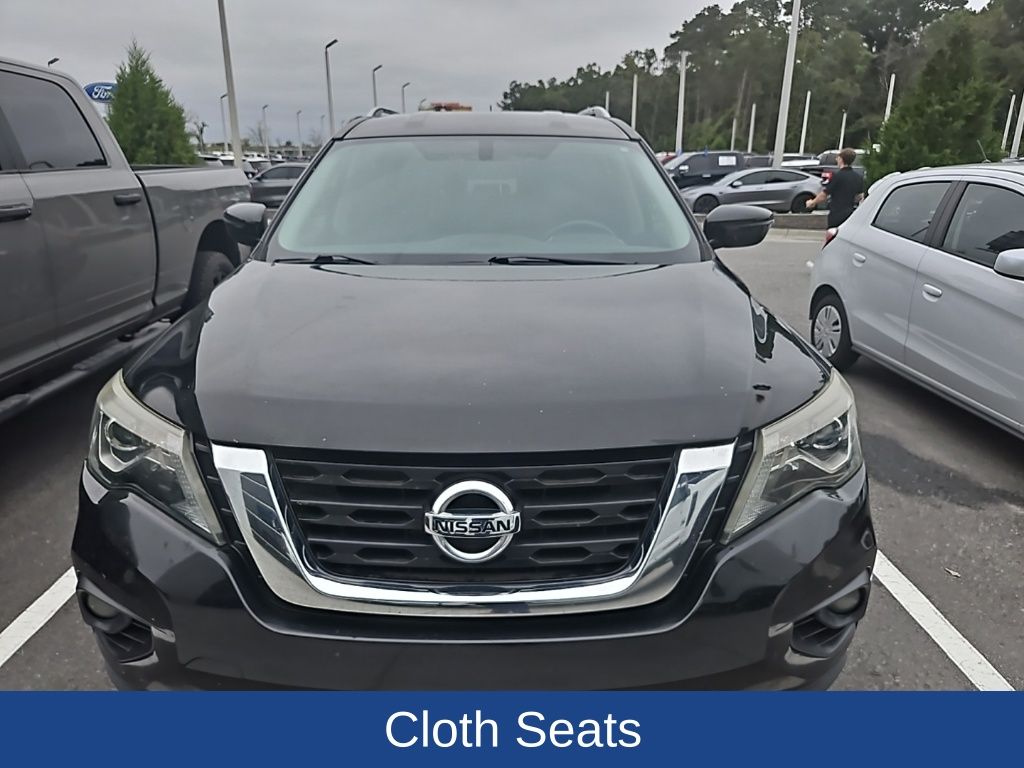 2018 Nissan Pathfinder SV