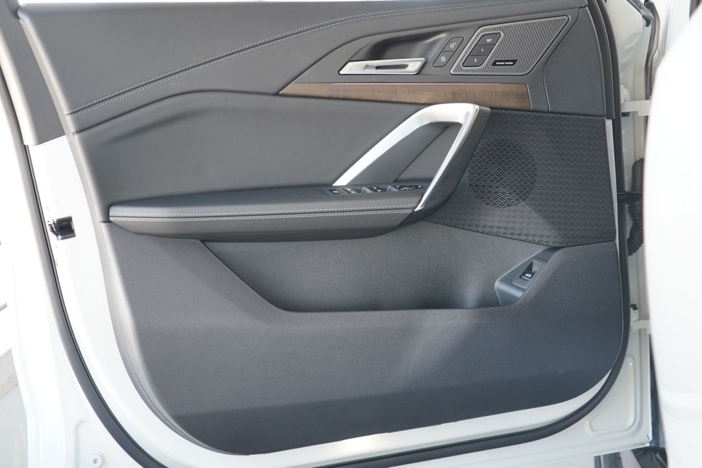 Thumbnail: 2026 BMW X1 - 9