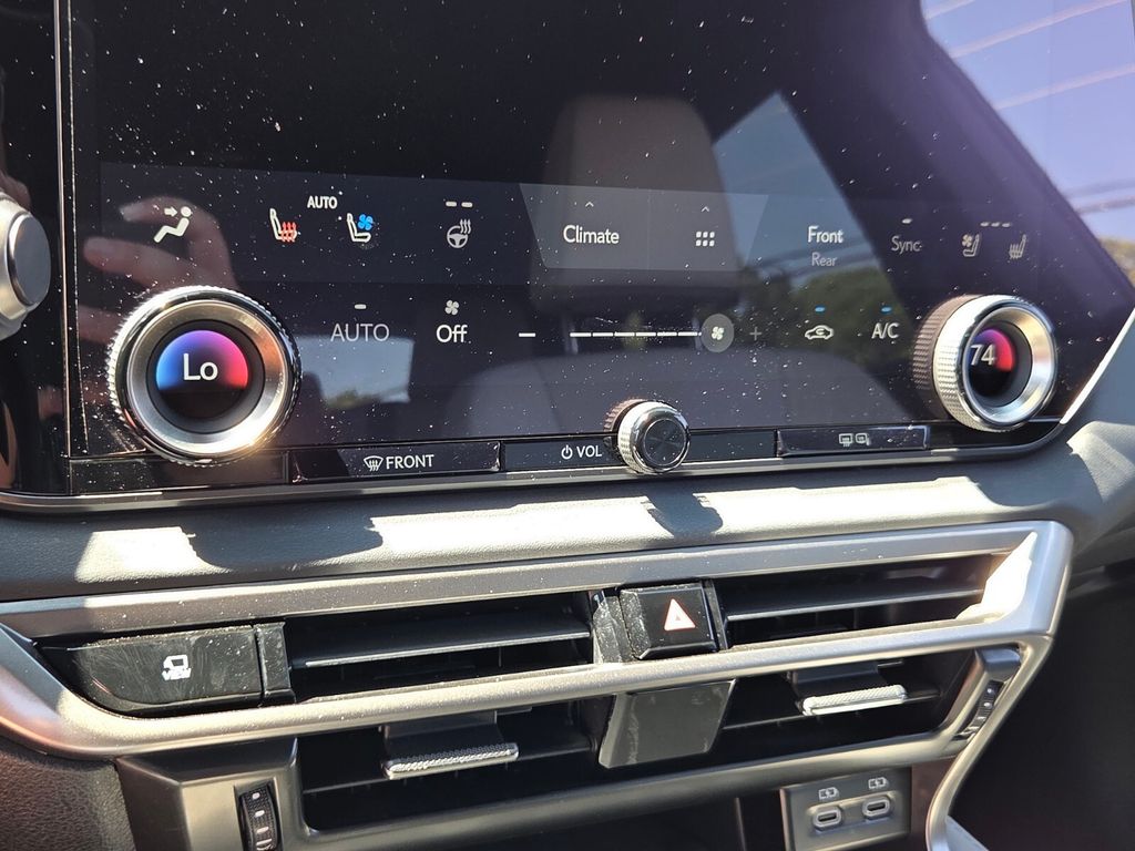 2024 Lexus RX 350 - Photo 24