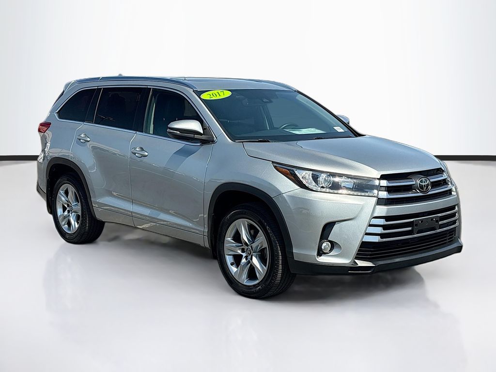 Thumbnail: 2017 Toyota Highlander - 3