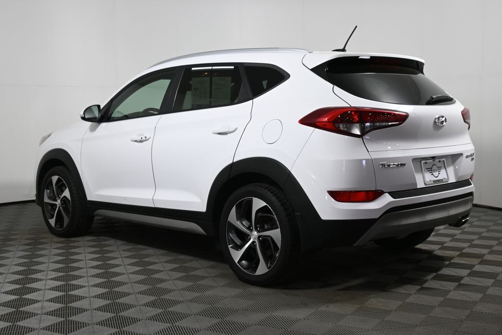 2017 Hyundai Tucson Sport 5