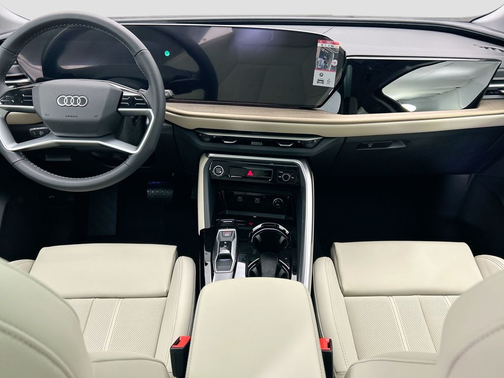 Thumbnail: 2025 Audi Q5 - 14