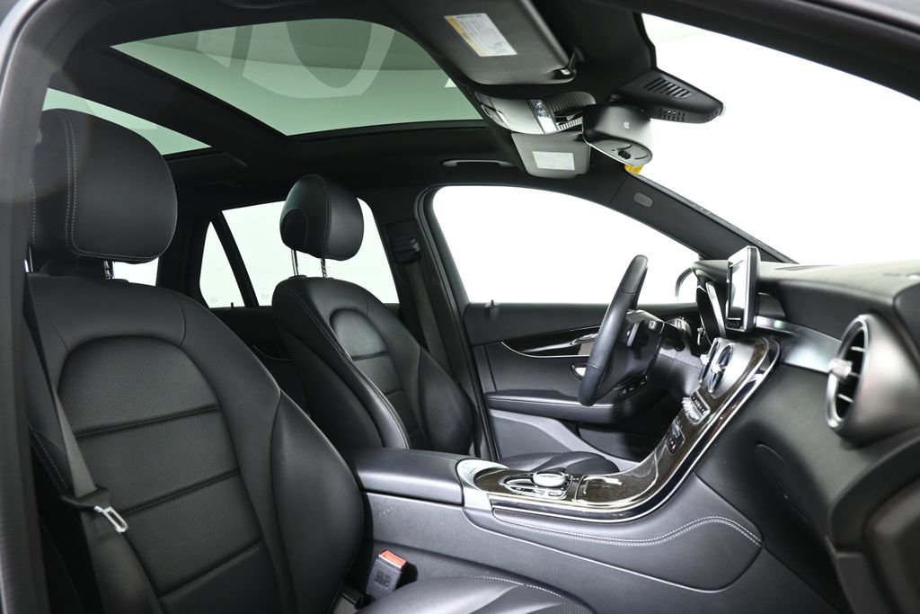 Thumbnail: 2019 Mercedes-Benz GLC - 27