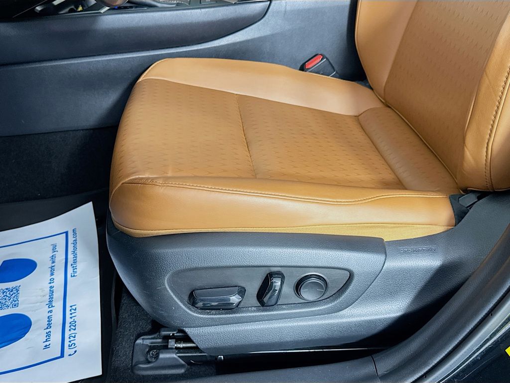 Used Car 2020 Lexus Ux  200 Base For Sale Under $25,000 In Austin, Texas