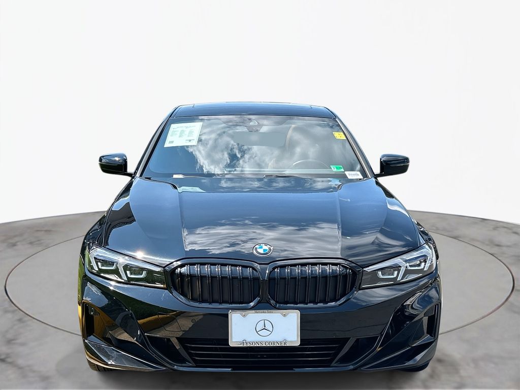 Thumbnail: 2024 BMW 3 Series - 2