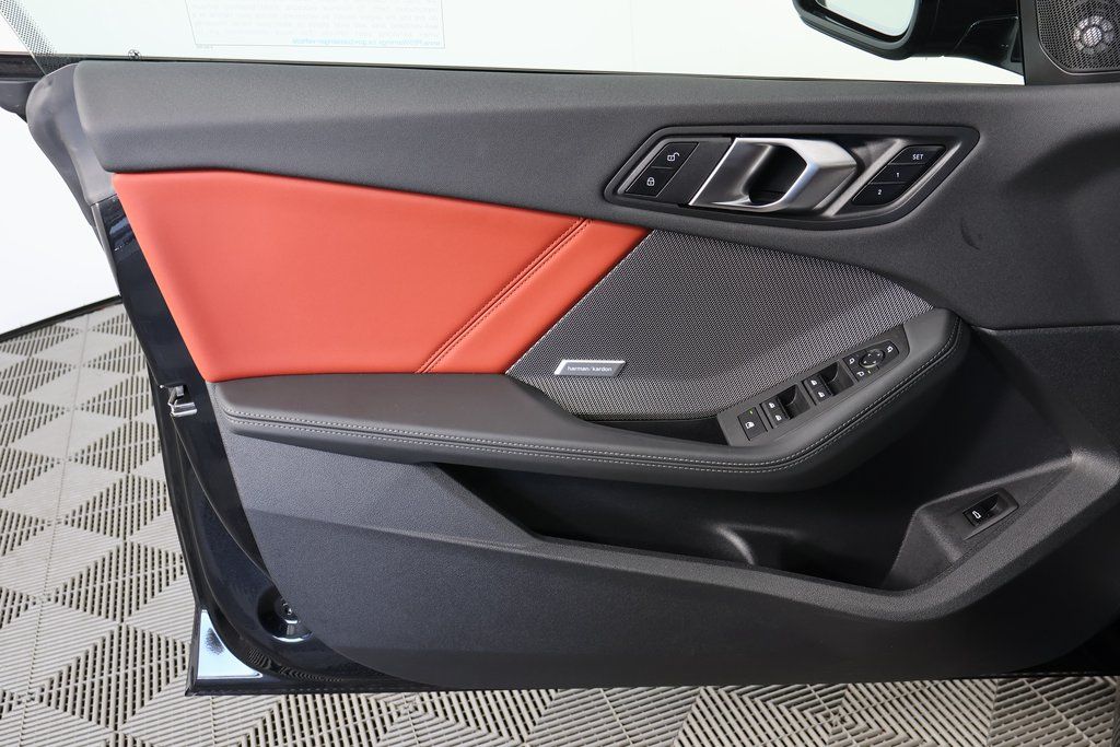 Thumbnail: 2025 BMW 2 Series - 12