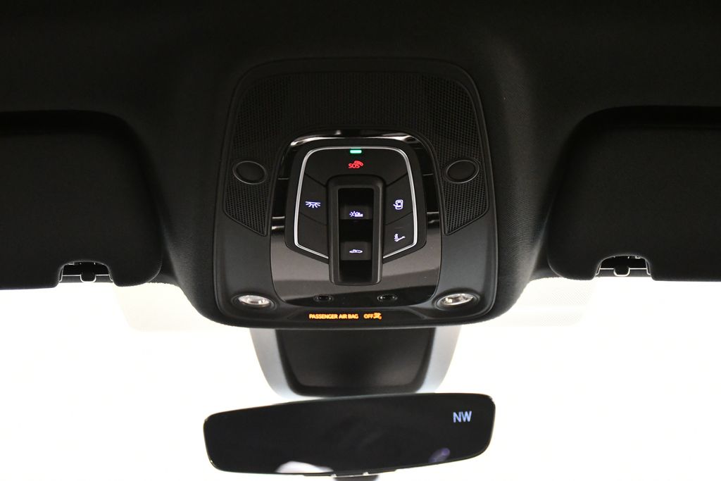 Thumbnail: 2025 Audi Q7 - 18