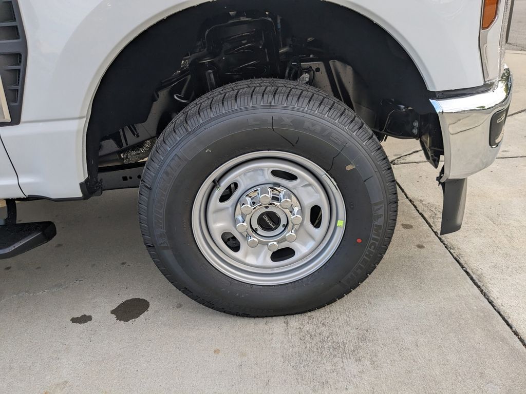 2025 Ford F-250 Super Duty XL