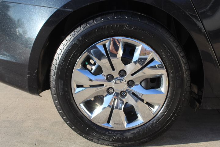 Used Car 2013 Chevrolet Cruze  Ls For Sale Under $10,000 In Georgetown, Texas