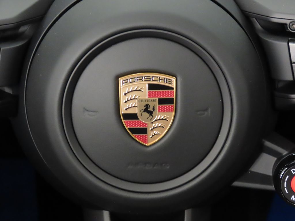 Thumbnail: 2026 Porsche 911 - 21